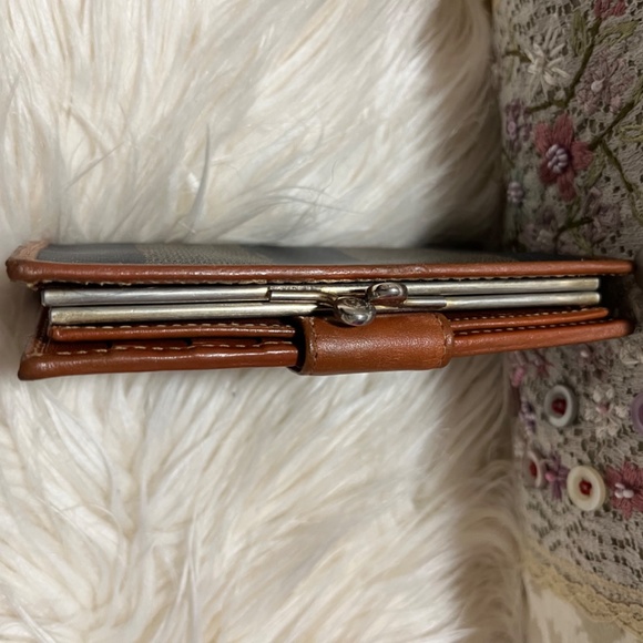 Wallet - Picture 8 of 8